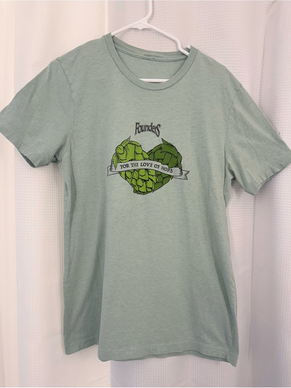 Men Size S
T-Shirt Cotton-Polyester 
Accent: Logo